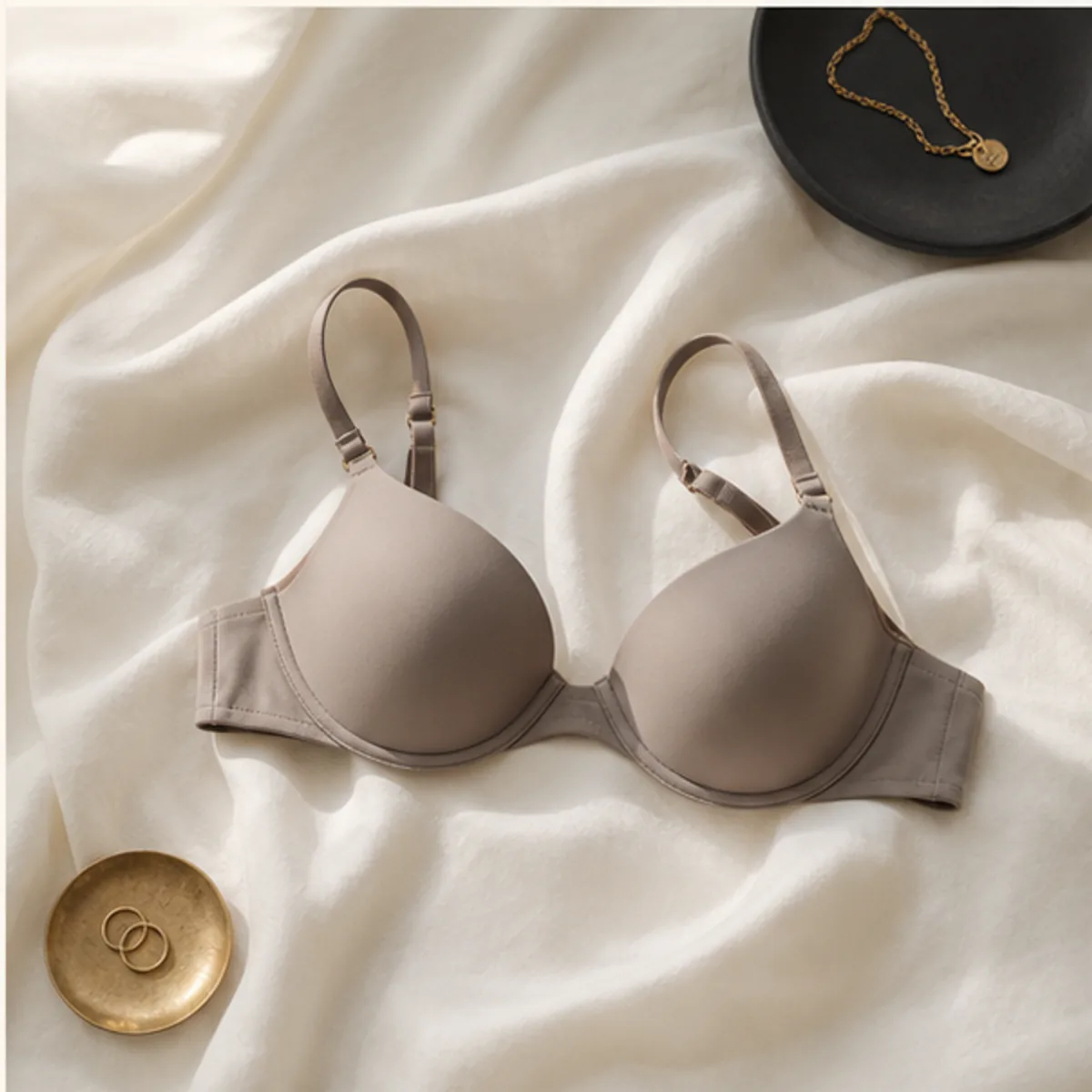 Sutiene damă – Stradal Outlet